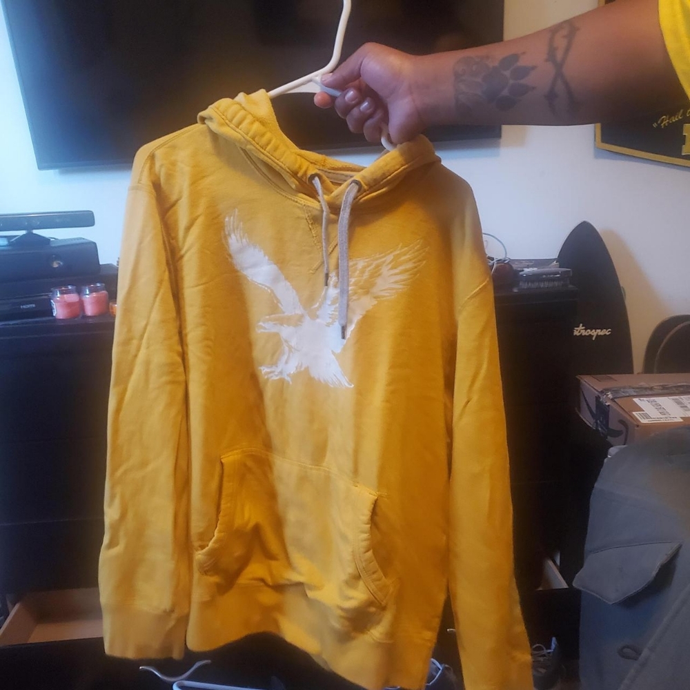 Yellow American Eagle Outfitters Sweatshirt